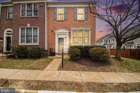 3643 Ransom Pl, Alexandria, VA 22306