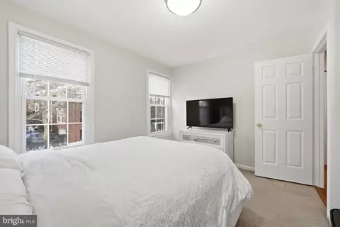 Bedroom - 7319 Westmore Dr, Springfield, VA 22150 photo 4 of 7