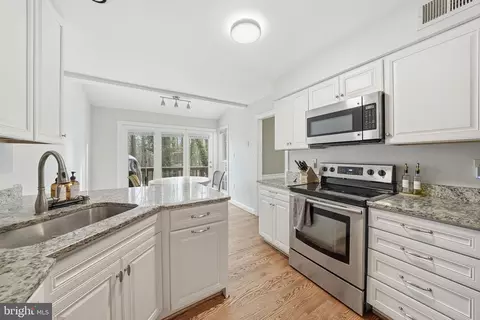 Kitchen - 7319 Westmore Dr, Springfield, VA 22150 photo 2 of 4