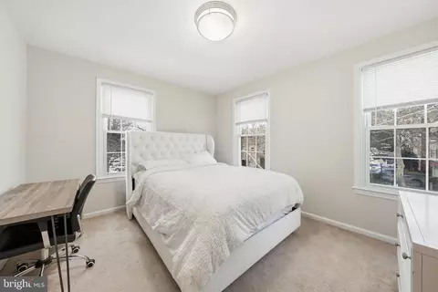 Bedroom - 7319 Westmore Dr, Springfield, VA 22150 photo 3 of 7