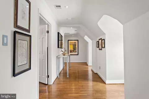 Entry Way - 3022 Fox Mill Rd, Oakton, VA 22124 photo 7 of 8