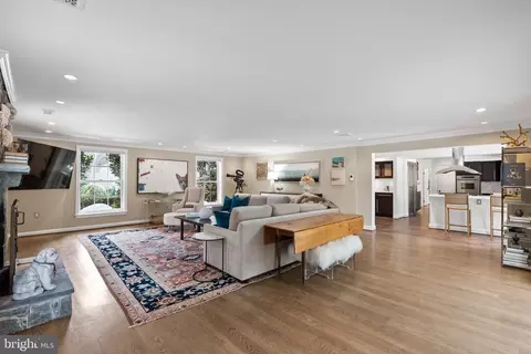 Living - 3022 Fox Mill Rd, Oakton, VA 22124 photo 2 of 3