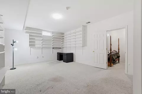 8431 Ambrose Ct, Springfield, VA 22153 photo 37