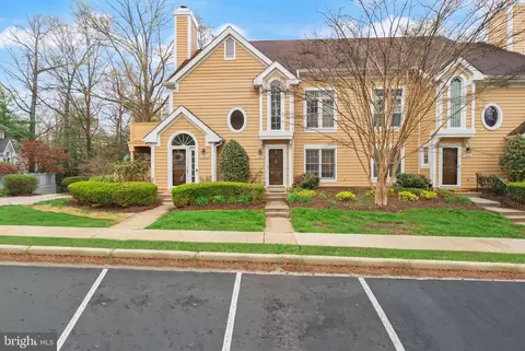 1487 Church Hl, Reston, VA 20194