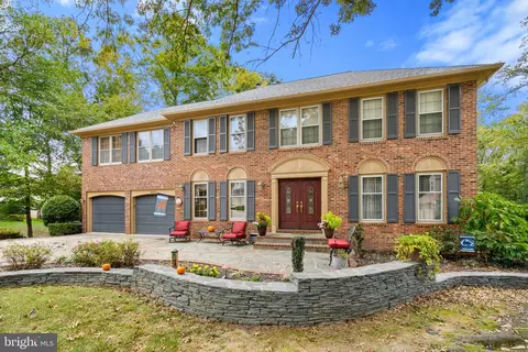 9104 Scott St, Springfield, VA 22153 photo 2