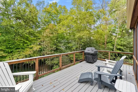 9104 Scott St, Springfield, VA 22153 photo 6