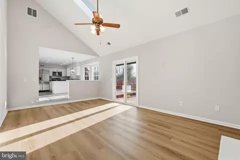 Living - 12903 Pinecrest Rd, Herndon, VA 20171 photo 2 of 3