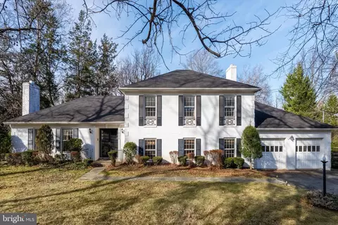 6008 Beech Tree Dr, Alexandria, VA 22310