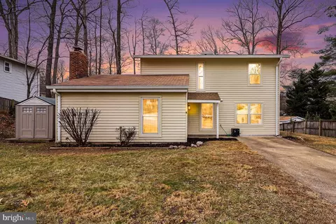 6214 Garretson St, Burke, VA 22015
