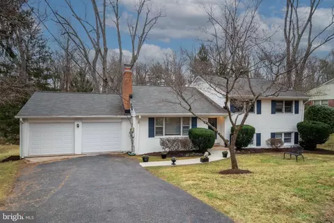 Exterior - 1101 Dead Run Dr, Mclean, VA 22101 photo 3 of 13