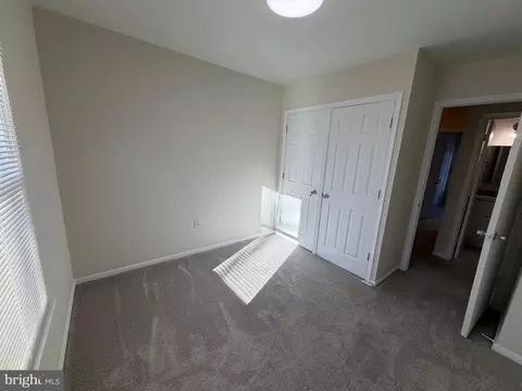 Bedroom - 6427 Old Scotts Ct, Springfield, VA 22152 photo 3 of 5