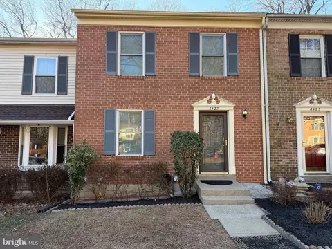 Exterior - 6427 Old Scotts Ct, Springfield, VA 22152 photo 2 of 5