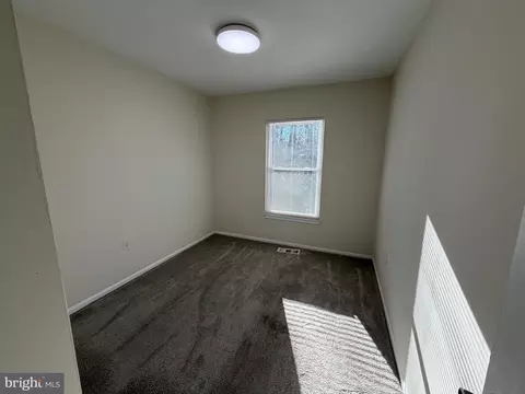 Bedroom - 6427 Old Scotts Ct, Springfield, VA 22152 photo 4 of 5
