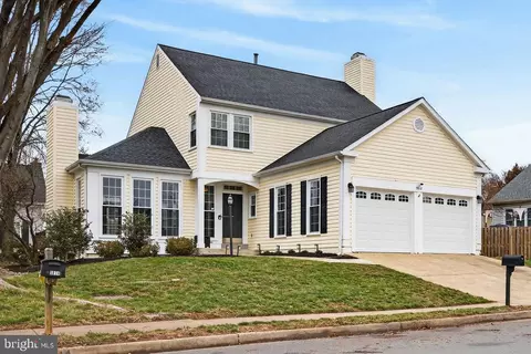 5812 Stone Creek Dr, Centreville, VA 20120