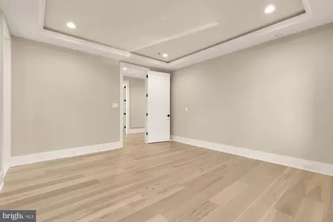 Bedroom - 6935 Southridge Dr, Mclean, VA 22101 photo 6 of 12