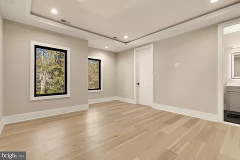 Bedroom - 6935 Southridge Dr, Mclean, VA 22101 photo 5 of 12