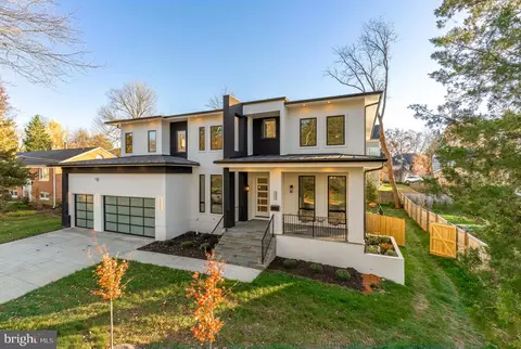 6935 Southridge Dr, Mclean, VA 22101