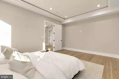 Bedroom - 6935 Southridge Dr, Mclean, VA 22101 photo 3 of 12