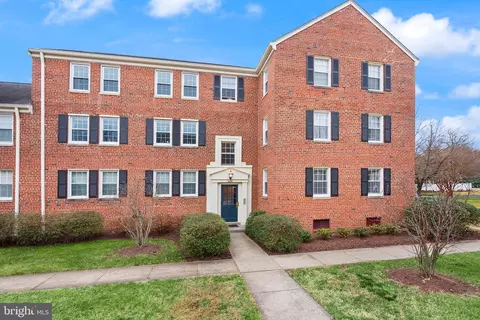 6628 E Wakefield Dr E #C1, Alexandria, VA 22307