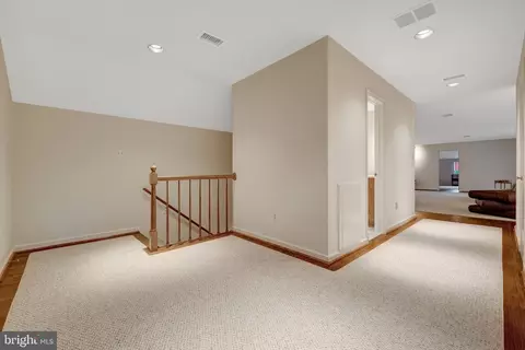 Entry Way - 6304 Dunaway Ct, Mclean, VA 22101 photo 5 of 5