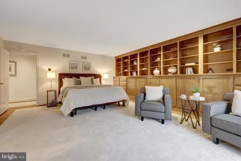 Bedroom - 6304 Dunaway Ct, Mclean, VA 22101 photo 1 of 7