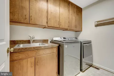 Other - 6304 Dunaway Ct, Mclean, VA 22101 photo 11 of 16