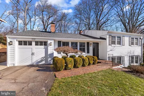 1130 Cameron Rd, Alexandria, VA 22308