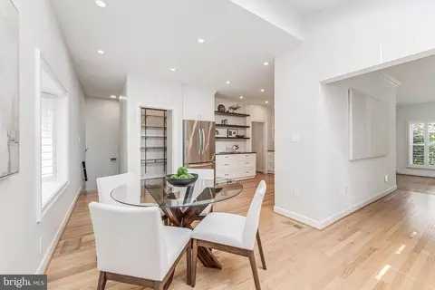 Dining - 1605 Aerie Ln, Mclean, VA 22101 photo 6 of 8