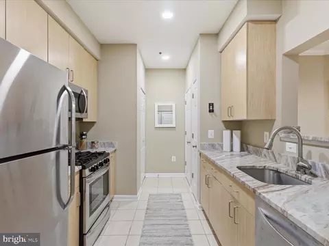 Kitchen - 1851 Stratford Park Pl #115, Reston, VA 20190 photo 2 of 2