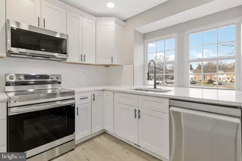 7269 Evanston Rd, Springfield, VA 22150 photo 5