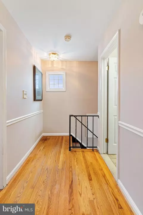 6102 Sherborn Ln, Springfield, VA 22152 photo 34