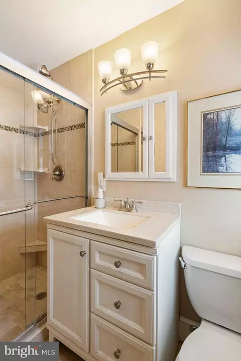 6102 Sherborn Ln, Springfield, VA 22152 photo 33
