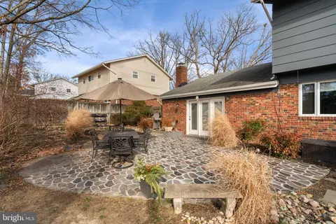 6102 Sherborn Ln, Springfield, VA 22152 photo 38