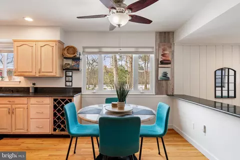 6102 Sherborn Ln, Springfield, VA 22152 photo 17