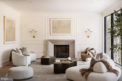 8634 Overlook Rd, Mclean, VA 22102