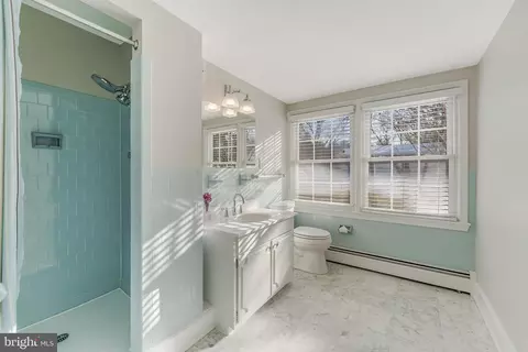 Bath - 6161 Hardy Dr, Mclean, VA 22101 photo 1 of 8