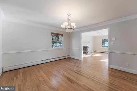 Living - 6161 Hardy Dr, Mclean, VA 22101 photo 7 of 17