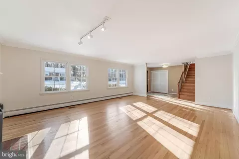 Living - 6161 Hardy Dr, Mclean, VA 22101 photo 6 of 17