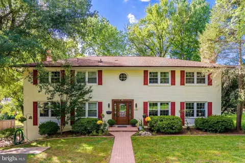 6161 Hardy Dr, Mclean, VA 22101
