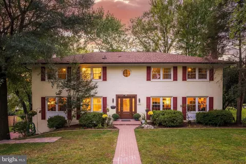 Exterior - 6161 Hardy Dr, Mclean, VA 22101 photo 11 of 11