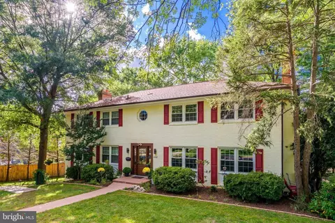 Exterior - 6161 Hardy Dr, Mclean, VA 22101 photo 7 of 11