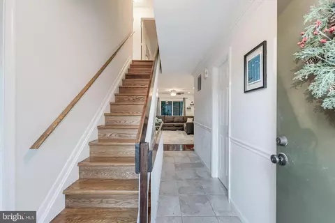 Entry Way - 2002 Golf Course Dr, Reston, VA 20191 photo 1 of 9