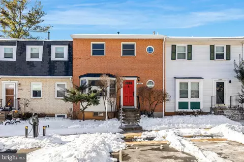 3090 White Birch Ct, Fairfax, VA 22031