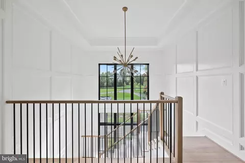 Entry Way - 6126 Stoneham Ln, Mclean, VA 22101 photo 5 of 6