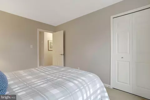 Bedroom - 8705 Side Saddle Rd, Springfield, VA 22152 photo 7 of 16