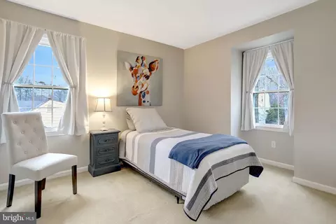 Bedroom - 8705 Side Saddle Rd, Springfield, VA 22152 photo 13 of 16