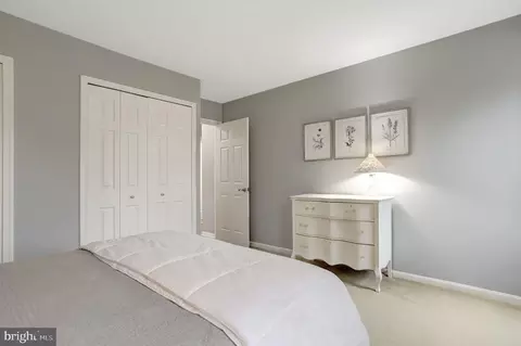 Bedroom - 8705 Side Saddle Rd, Springfield, VA 22152 photo 12 of 16
