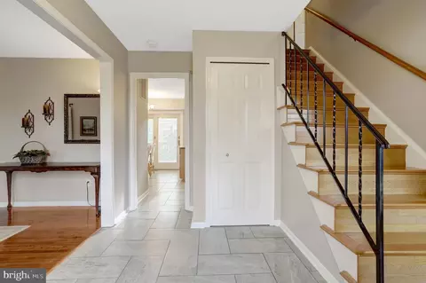 Entry Way - 8705 Side Saddle Rd, Springfield, VA 22152 photo 1 of 5