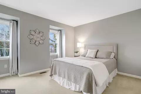 Bedroom - 8705 Side Saddle Rd, Springfield, VA 22152 photo 10 of 16