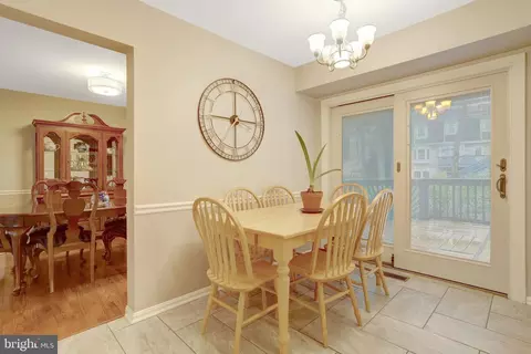 Dining - 8705 Side Saddle Rd, Springfield, VA 22152 photo 5 of 5
